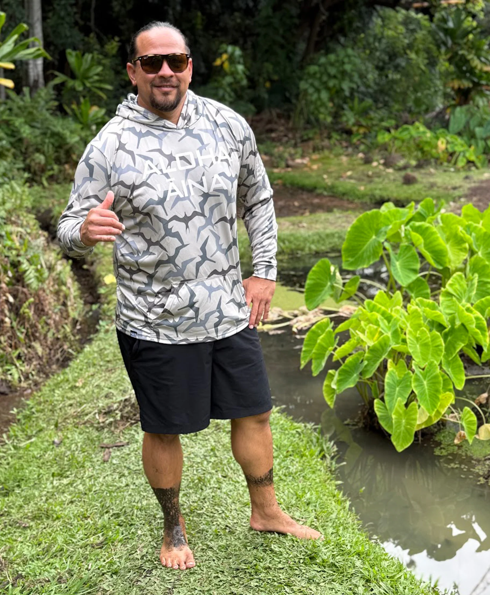 Aloha Aina Iwa Bird Camo Hooded Long Sleeve Drifit