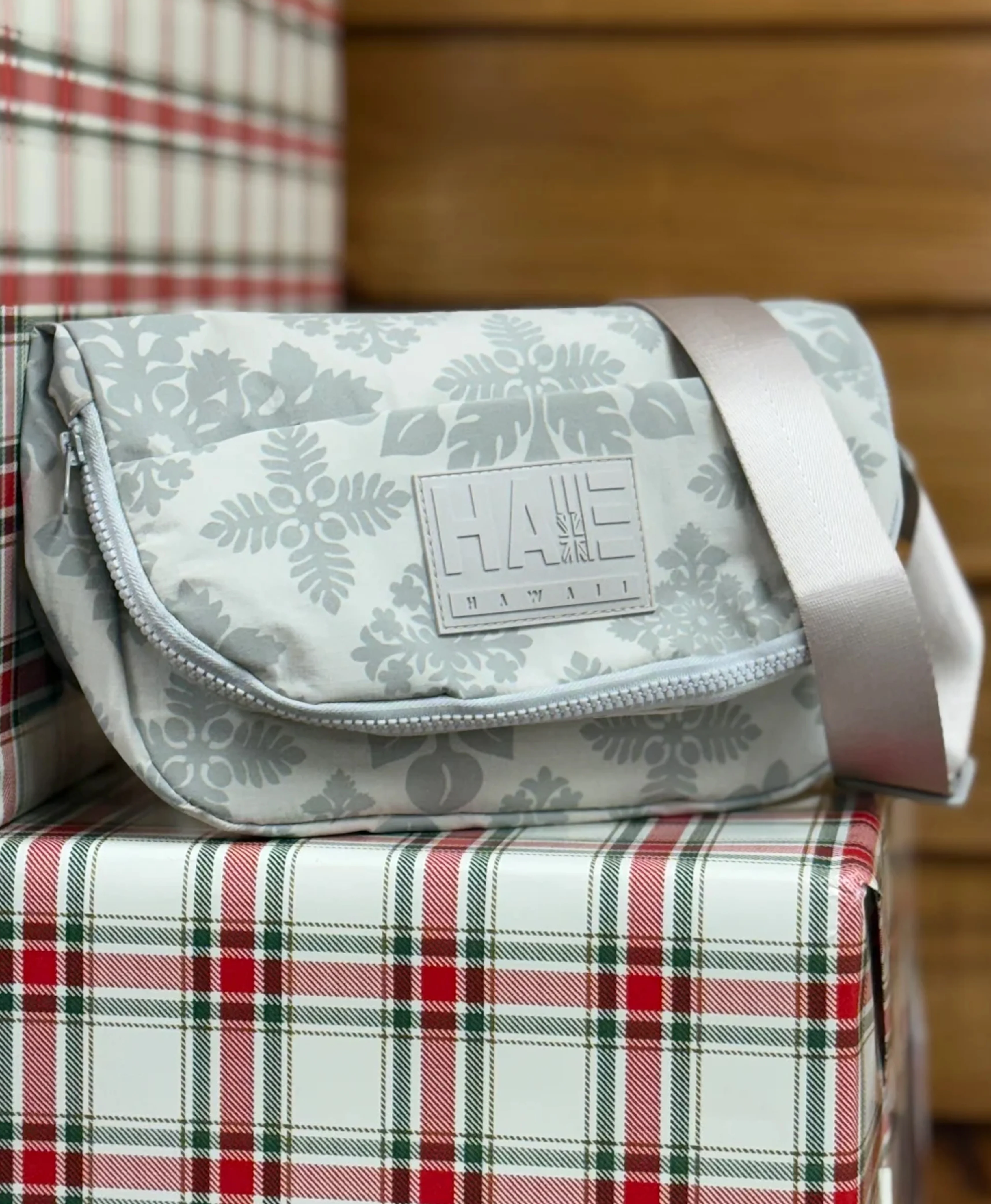Kapa Kuiki Crossbody Bag Greige - Image 3