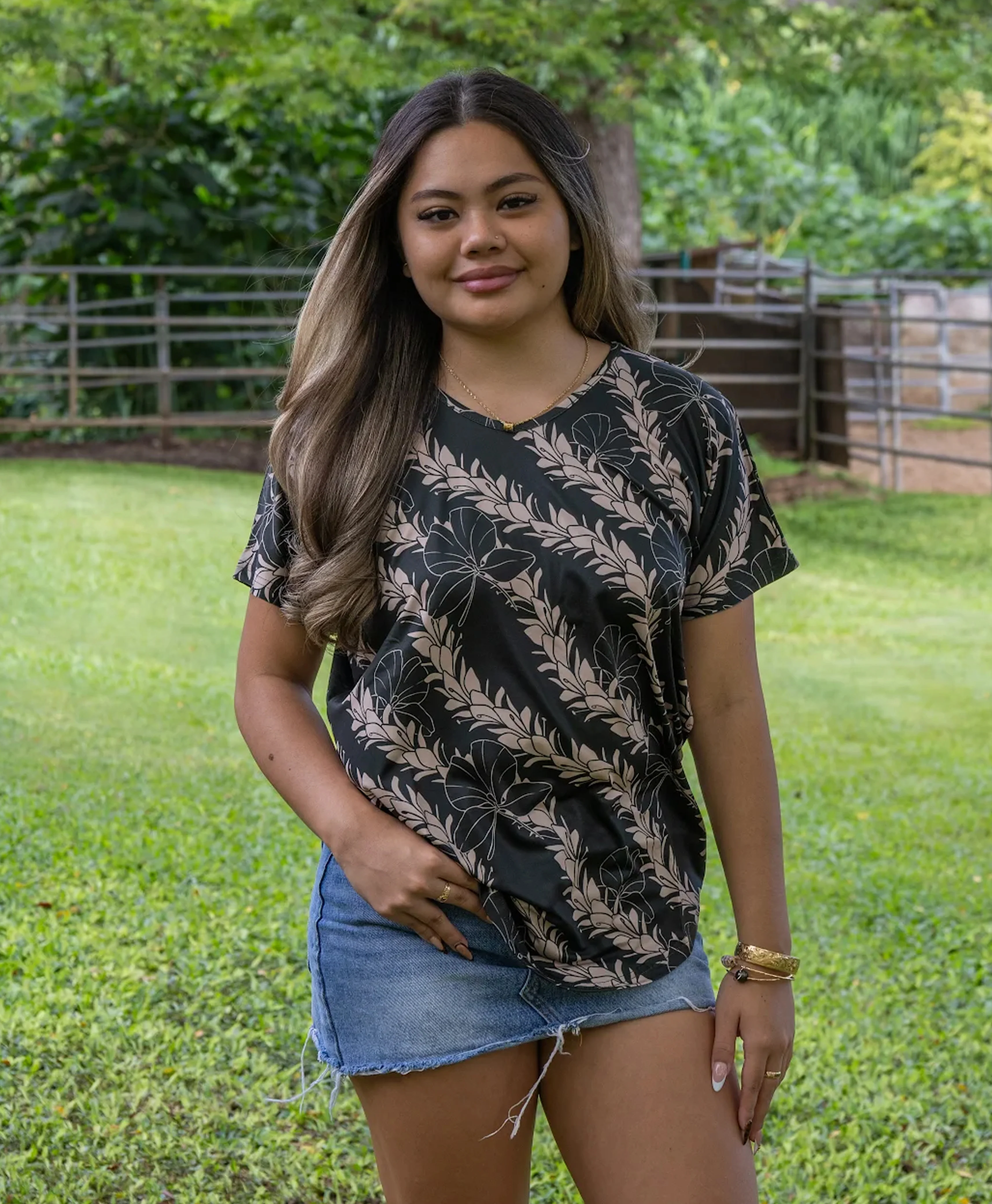 Mele 'Awapuhi Blouse - Kī Green