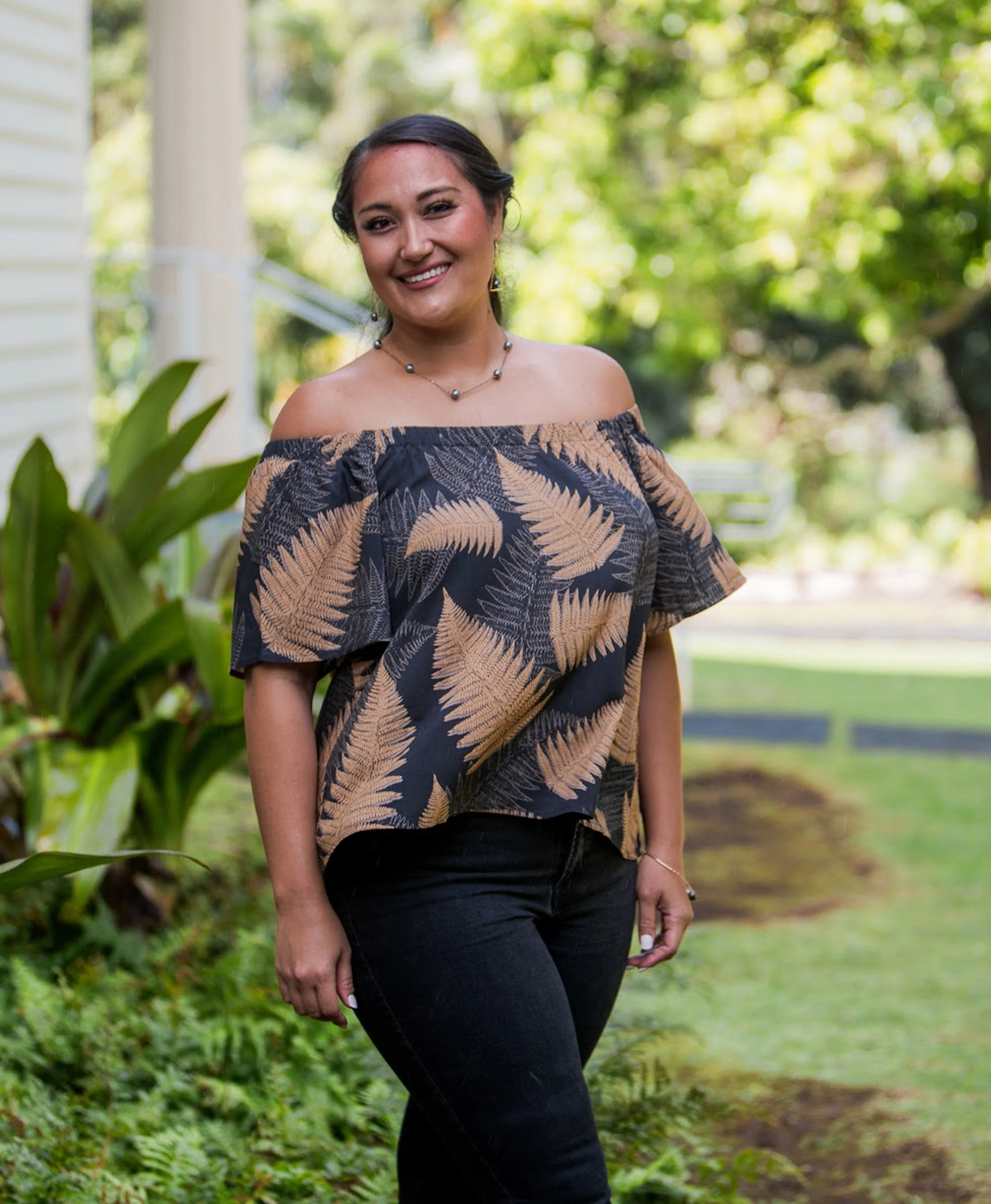 Palapalai Moana Top in Black - Image 2