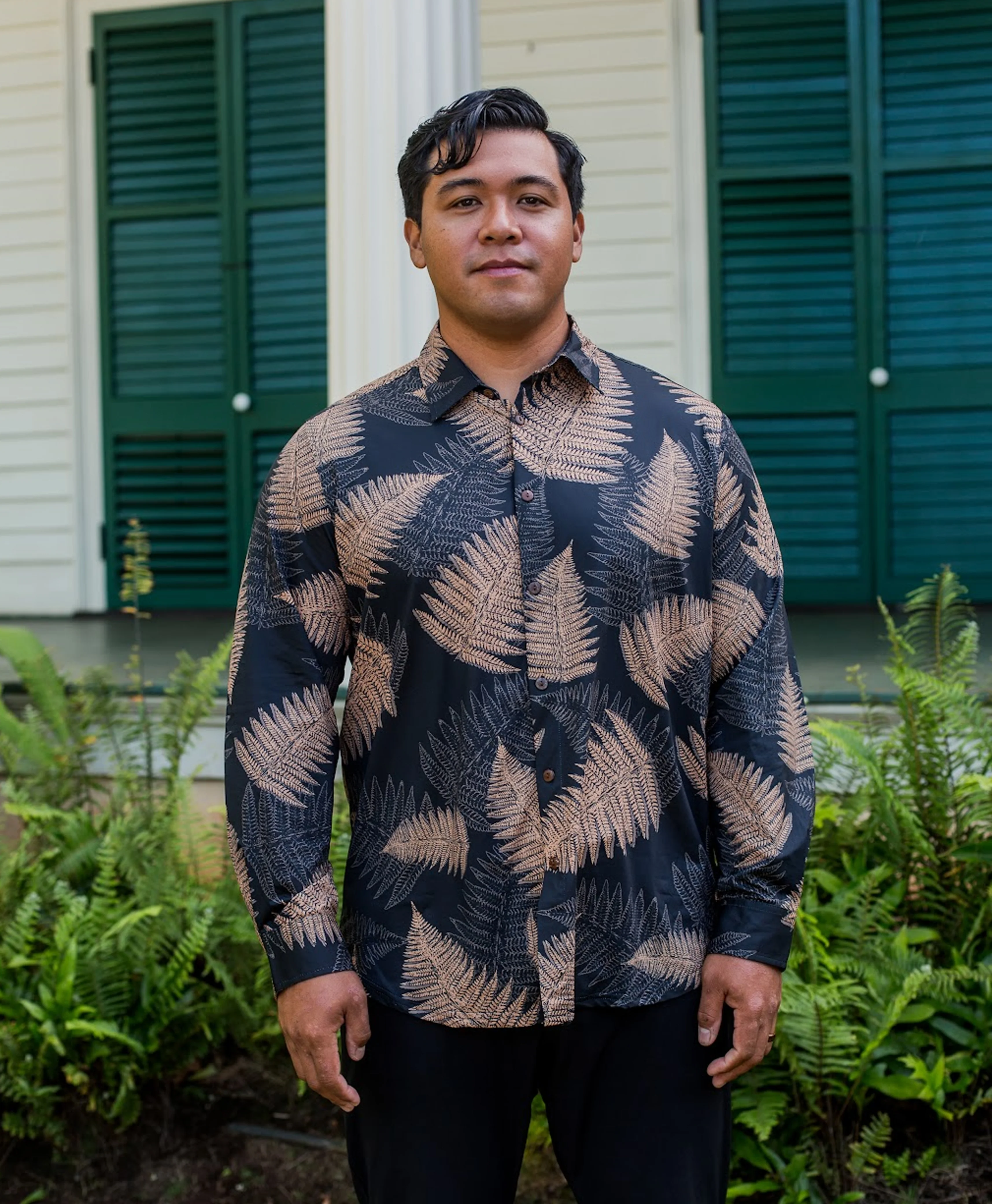 Palapalai Longsleeve Aloha Shirt in Black - Image 3
