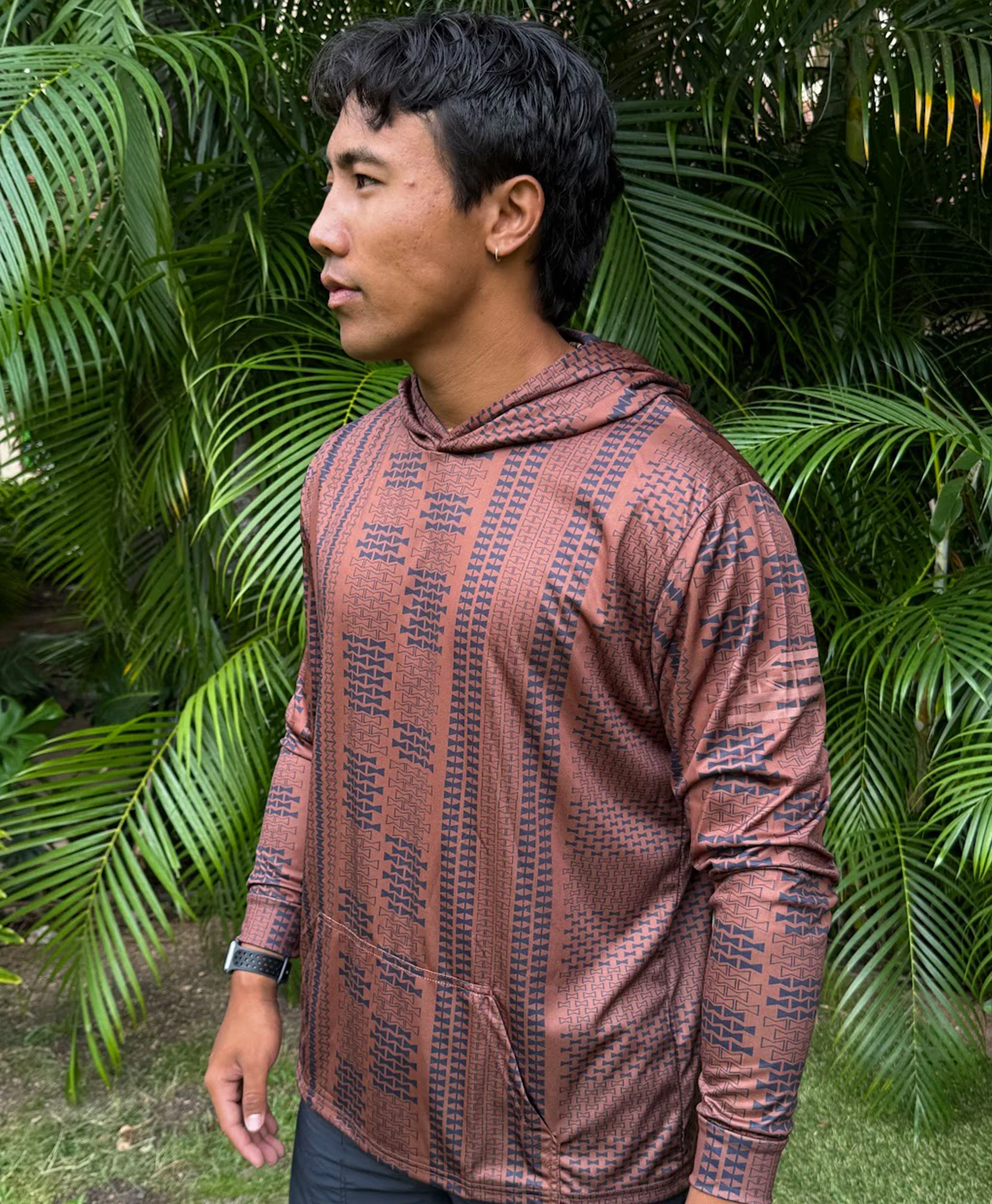 Pewa Hooded Longsleeve Drifit - Image 3